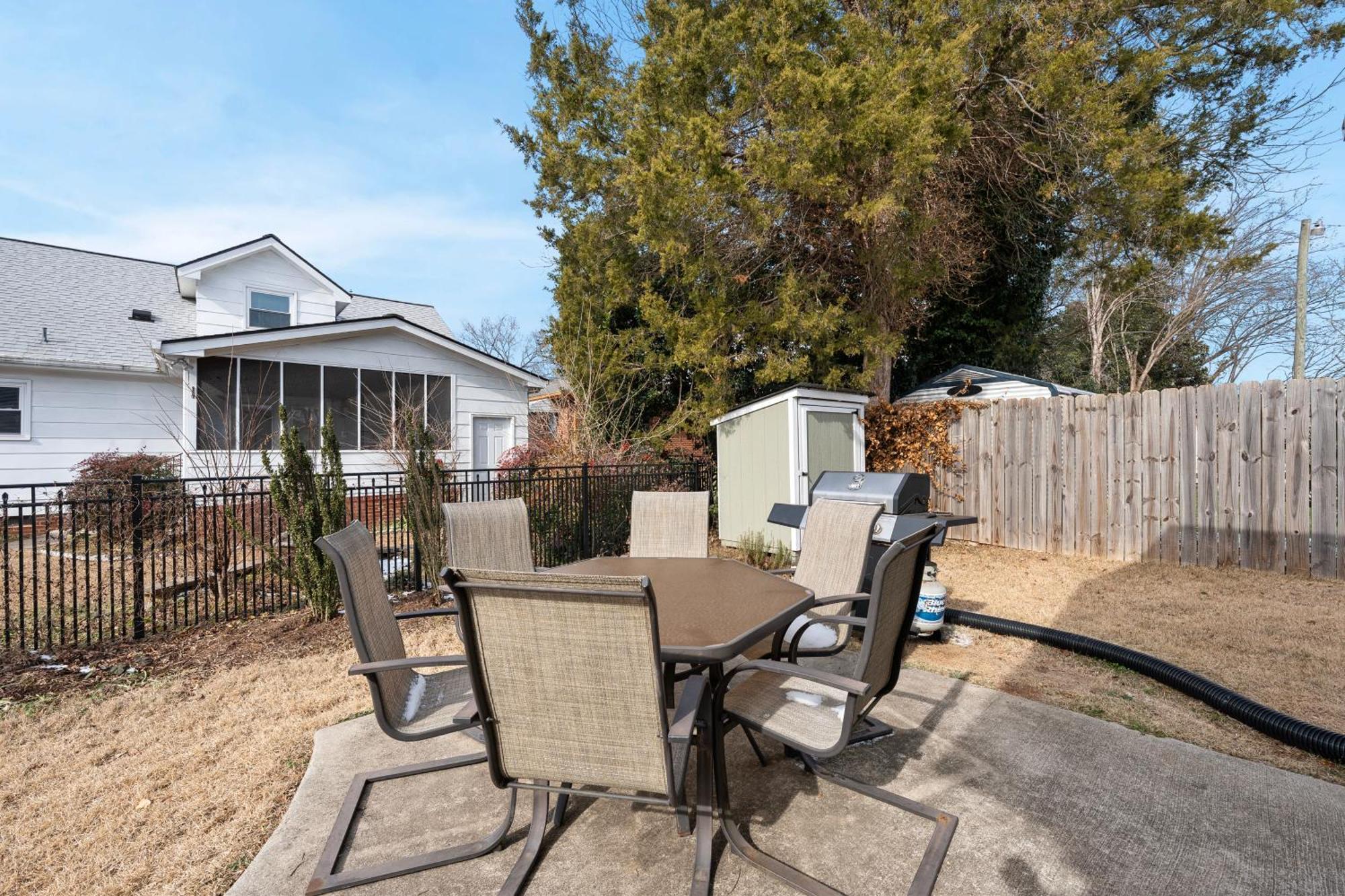 Charming Dt 3-Bed Bungalow With Fenced-In Yard 롤리 외부 사진