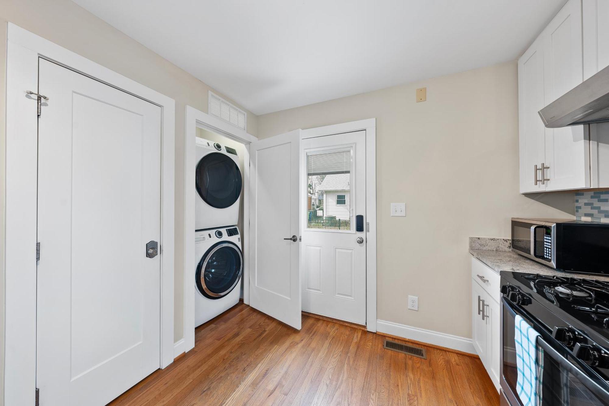 Charming Dt 3-Bed Bungalow With Fenced-In Yard 롤리 외부 사진